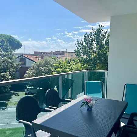 Stylish Near Lignano Center Линьяно-Саббьядоро