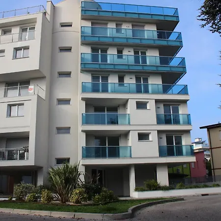 Stylish Near Lignano Center リニャーノ・サッビアドーロ